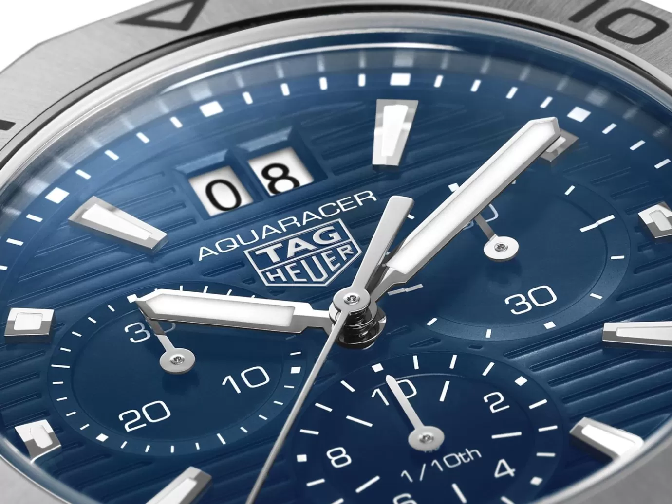 TAG Heuer Aquaracer Professional 200 Chronograph