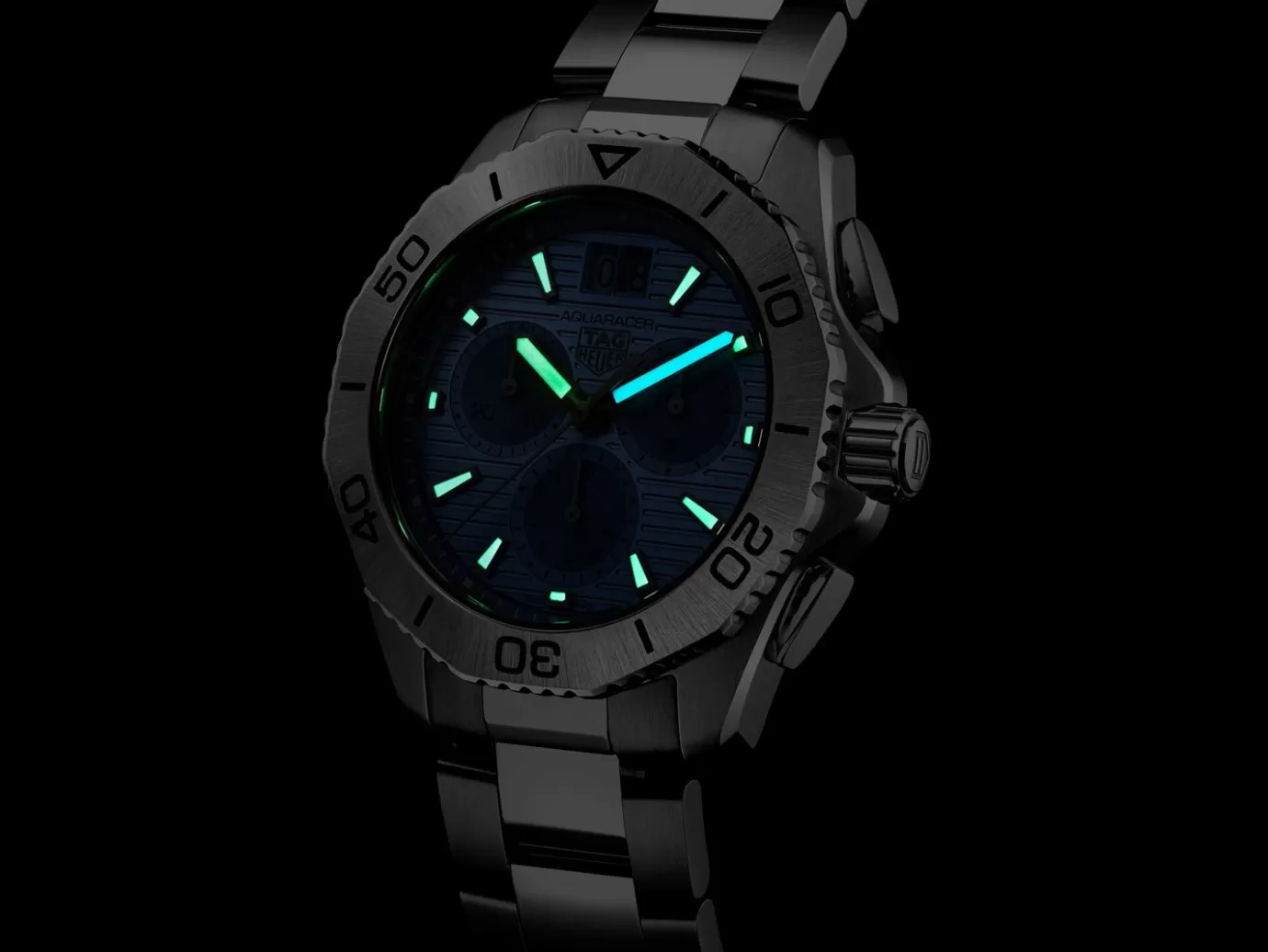 TAG Heuer Aquaracer Professional 200 Chronograph