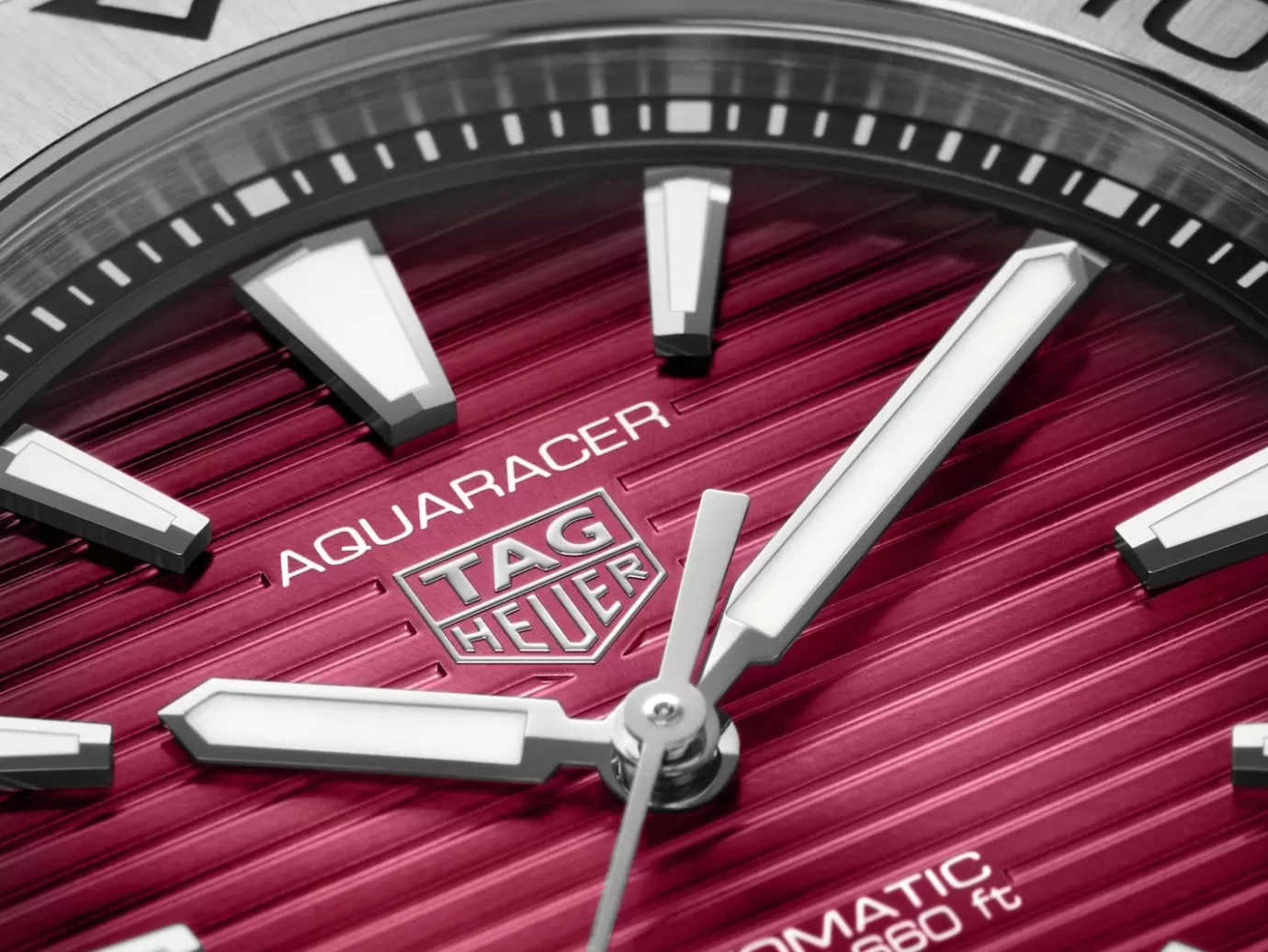 TAG Heuer Aquaracer Professional 200 Date