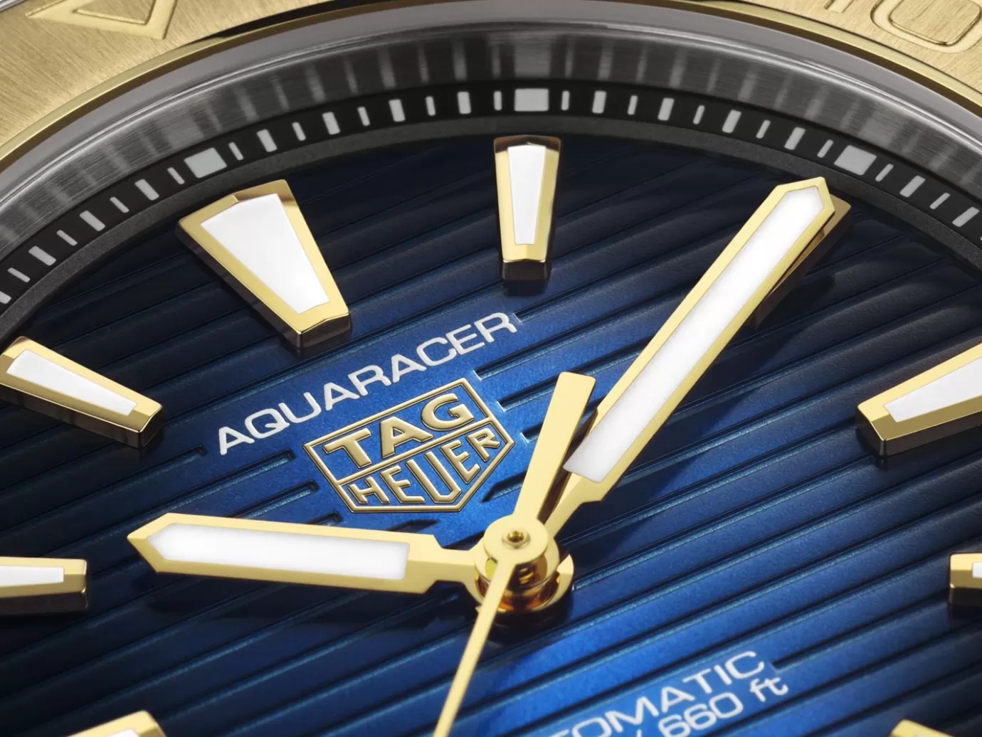 TAG Heuer Aquaracer Professional 200 Date