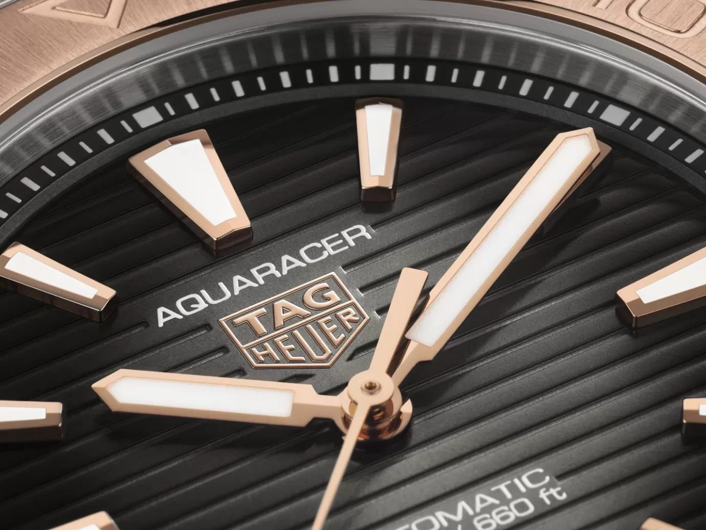 TAG Heuer Aquaracer Professional 200 Date