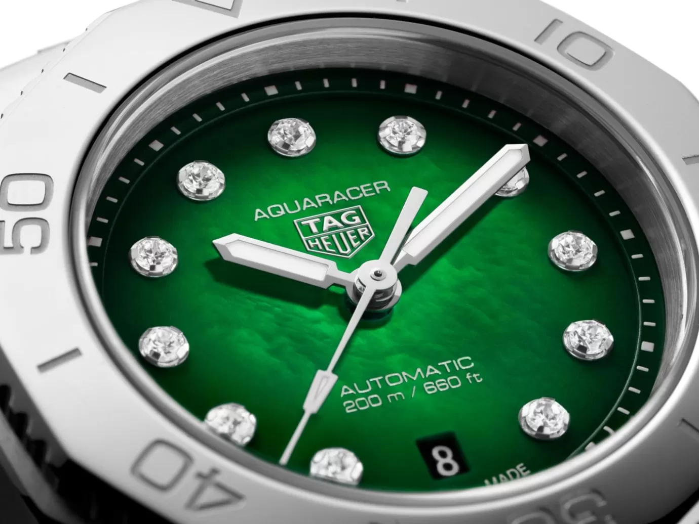 TAG Heuer Aquaracer Professional 200 Date