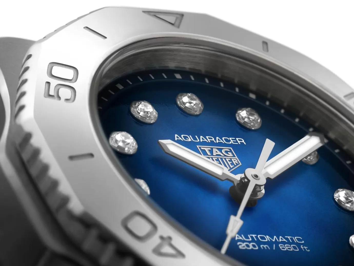 TAG Heuer Aquaracer Professional 200 Date