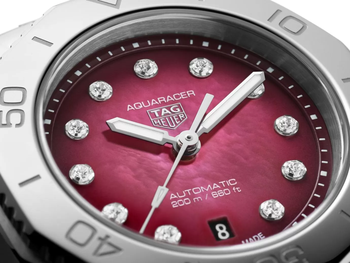 TAG Heuer Aquaracer Professional 200 Date