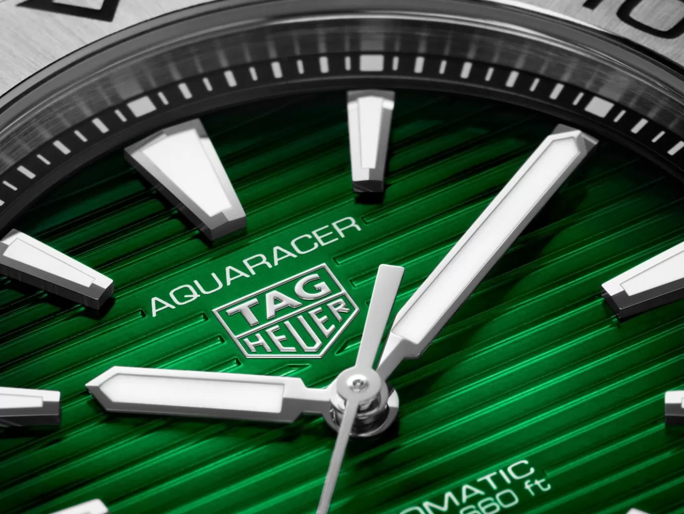 TAG Heuer Aquaracer Professional 200 Date