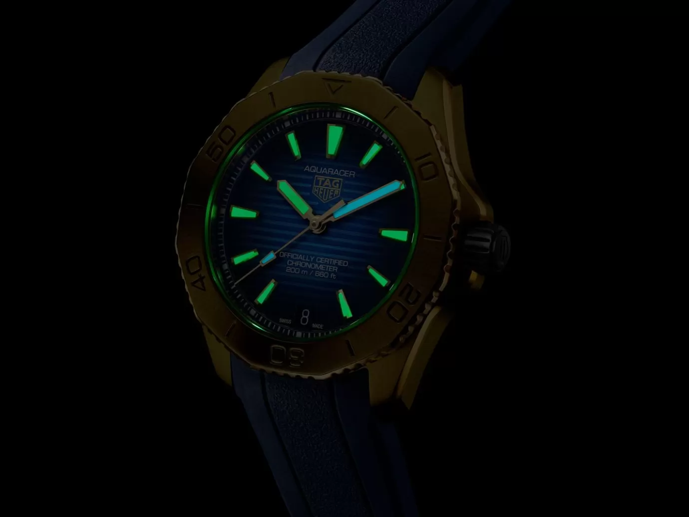 TAG Heuer Aquaracer Professional 200 Date