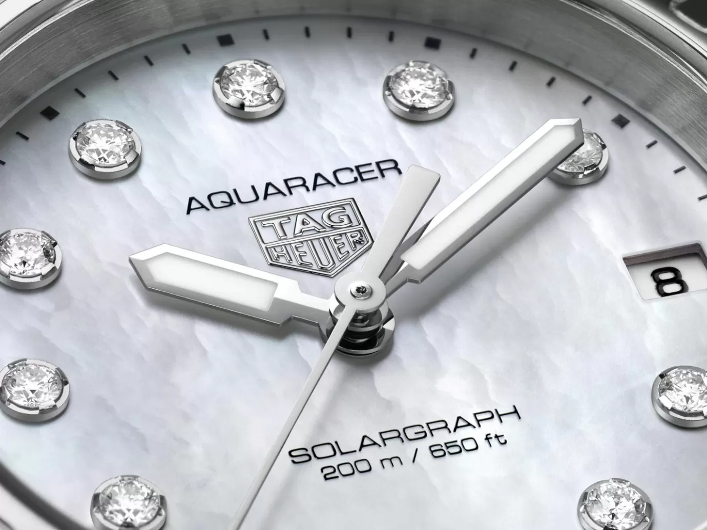 TAG Heuer Aquaracer Professional 200 Solargraph