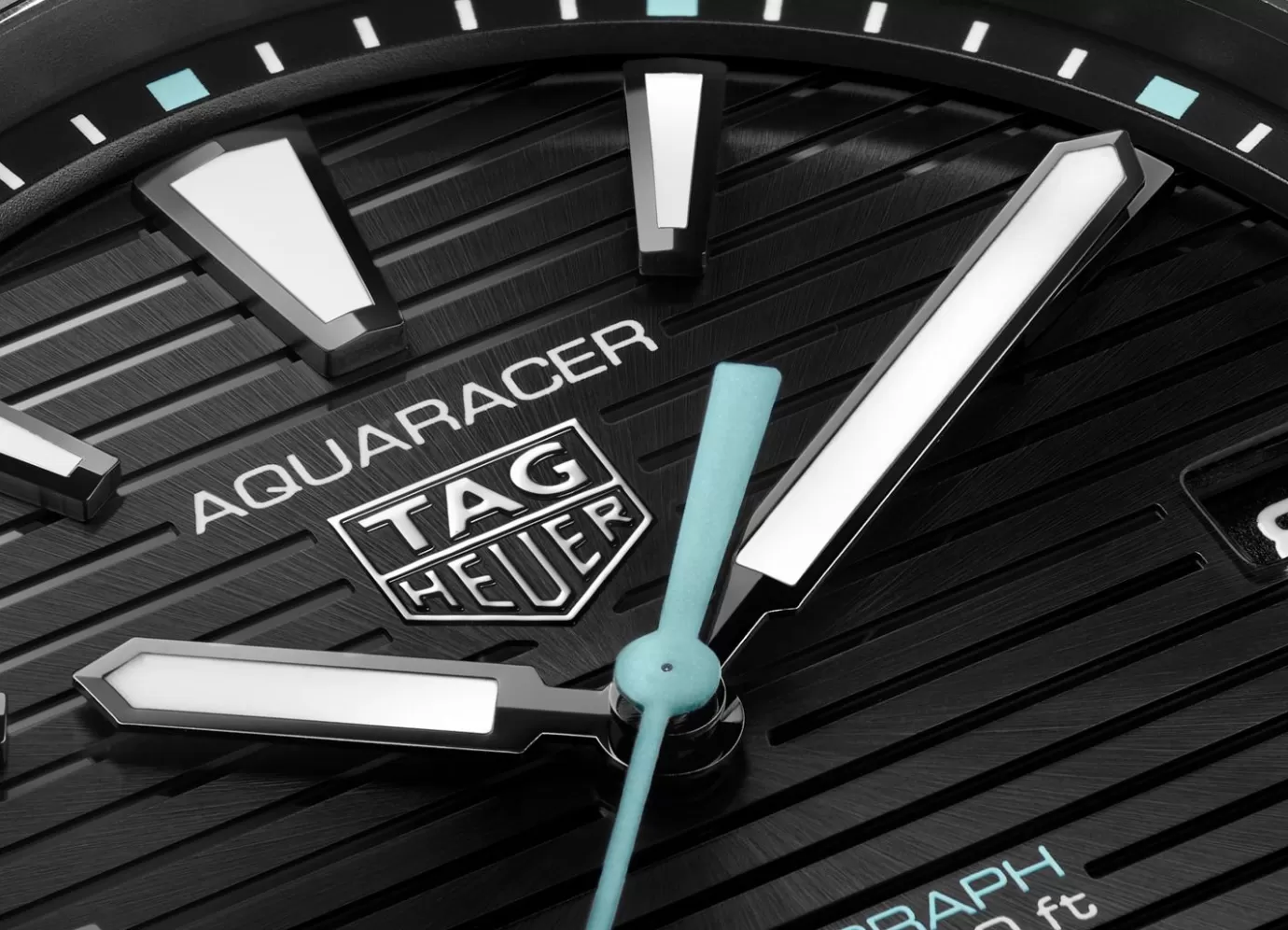TAG Heuer Aquaracer Professional 200 Solargraph