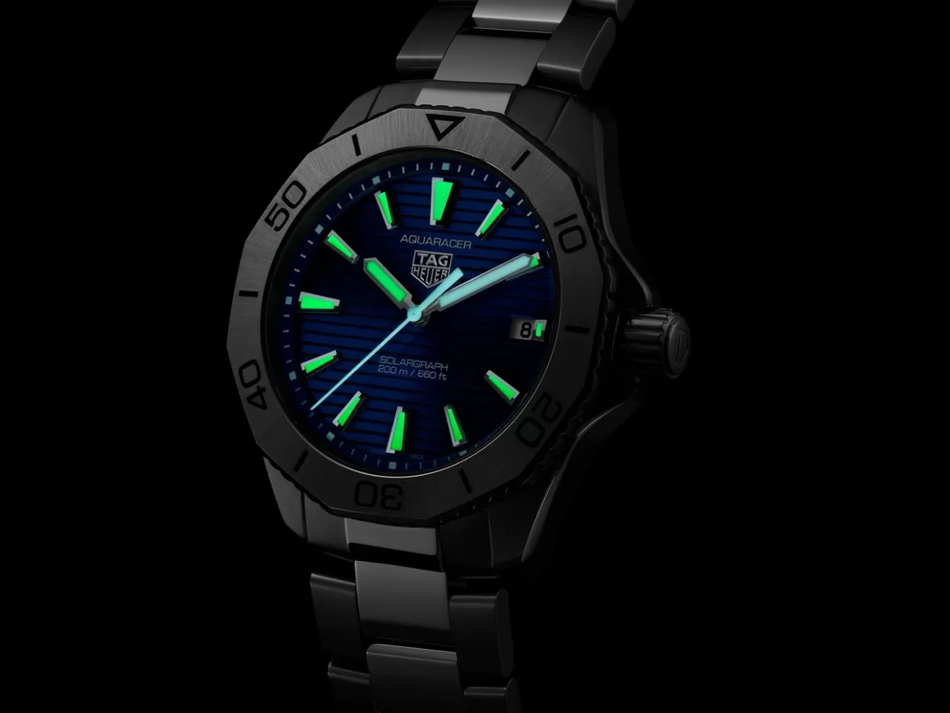 TAG Heuer Aquaracer Professional 200 Solargraph