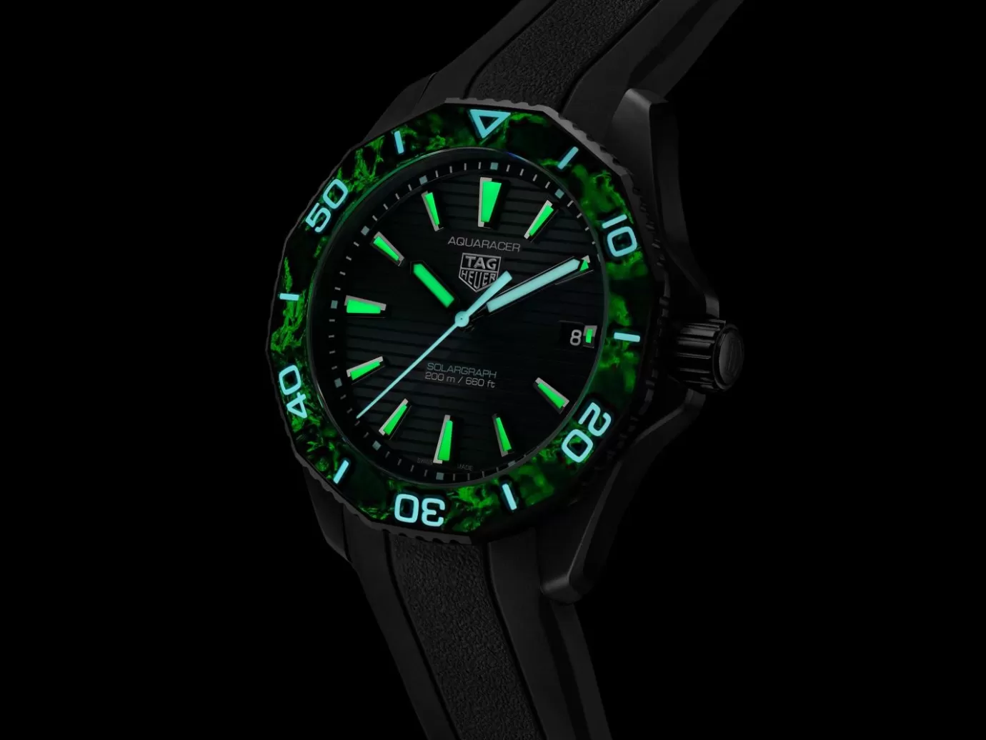 TAG Heuer Aquaracer Professional 200 Solargraph