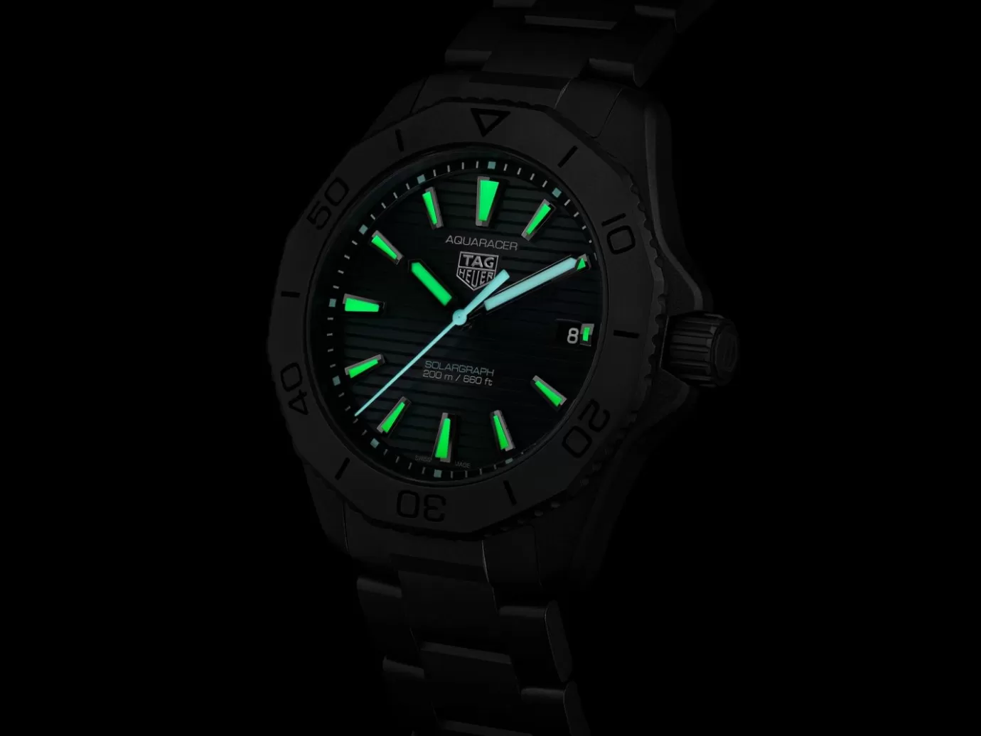 TAG Heuer Aquaracer Professional 200 Solargraph