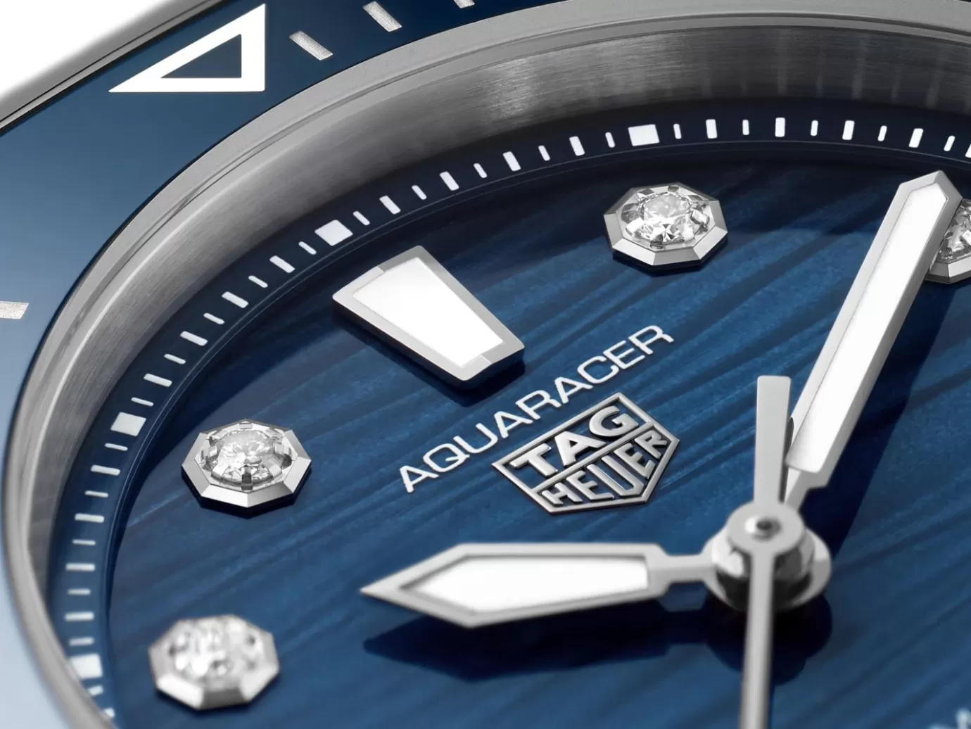 TAG Heuer Aquaracer Professional 300 Date