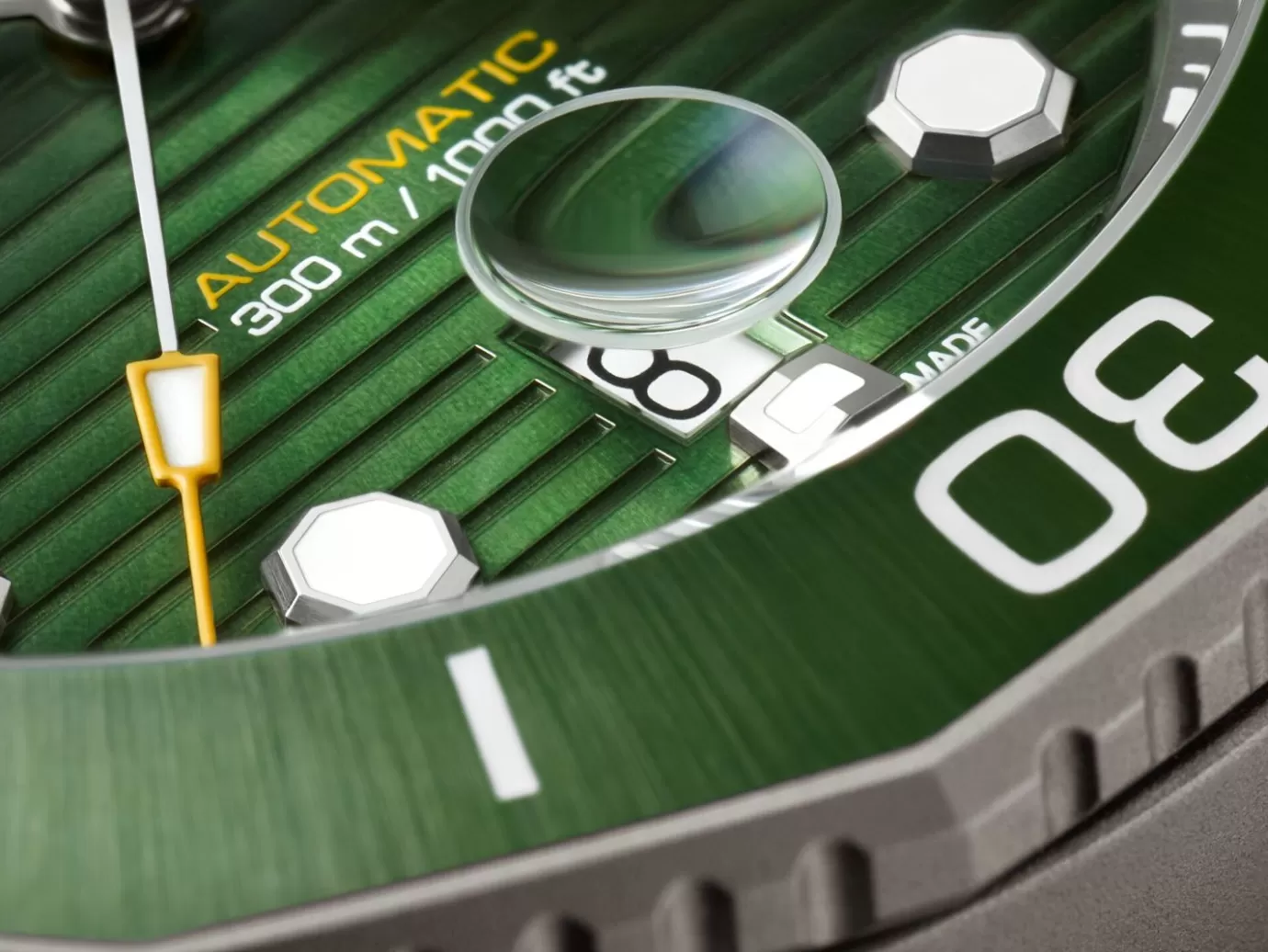 TAG Heuer Aquaracer Professional 300 Date