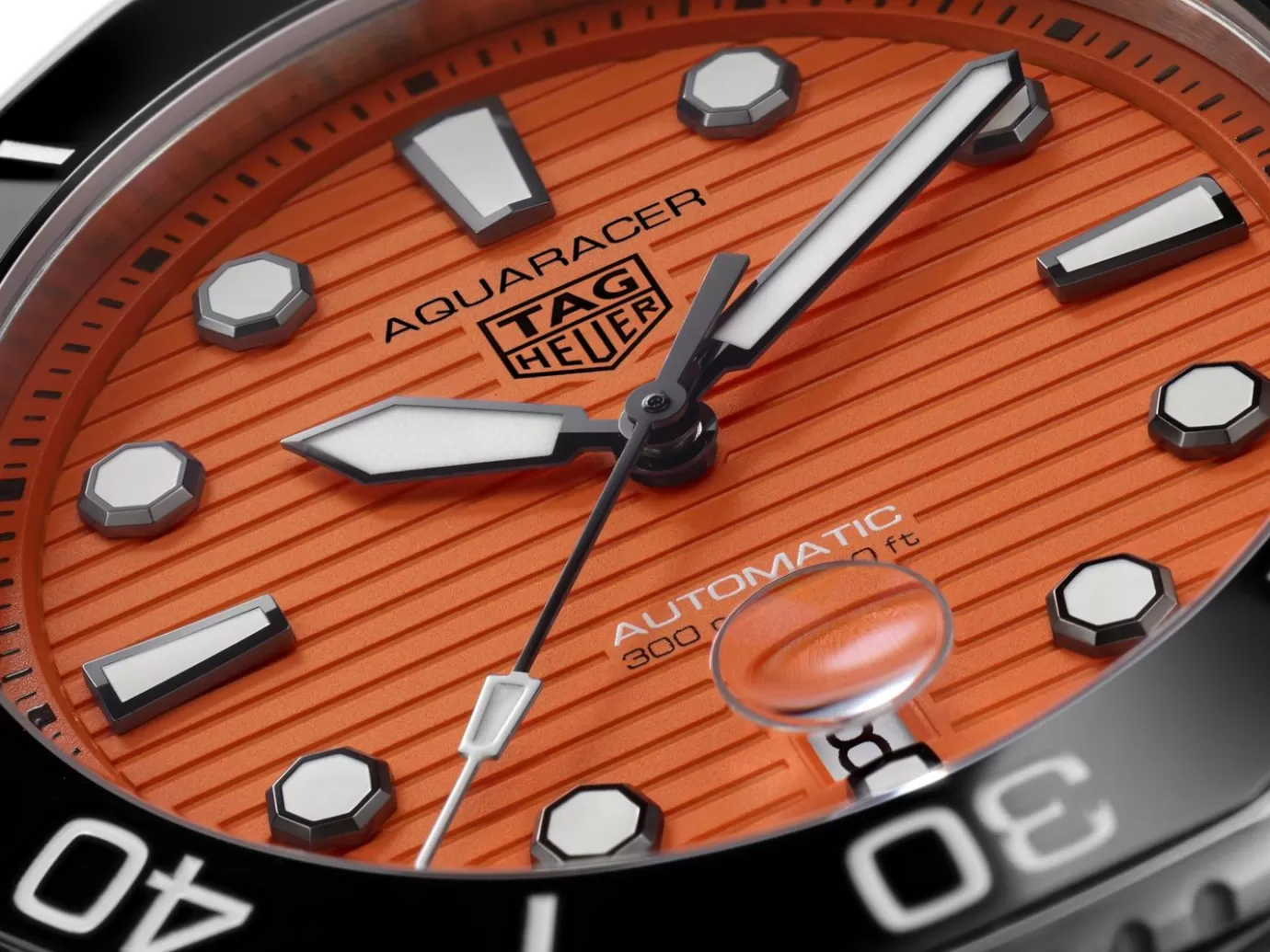 TAG Heuer Aquaracer Professional 300 Orange Diver